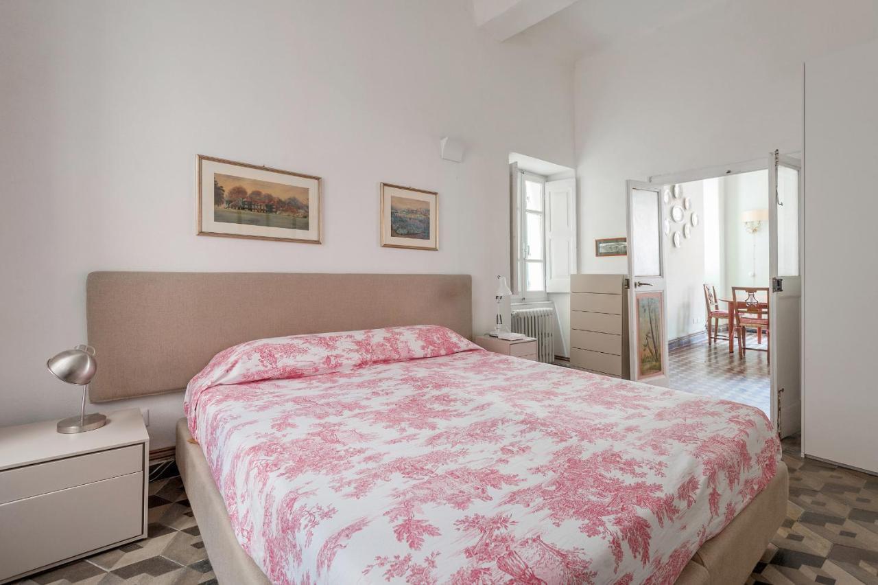 Marina Apartment, Unique, Authentic, Beachfront, 2 Aircondo Bdr , 2Bht, Easy To Train Or From Private Parking 韦尔纳扎 外观 照片